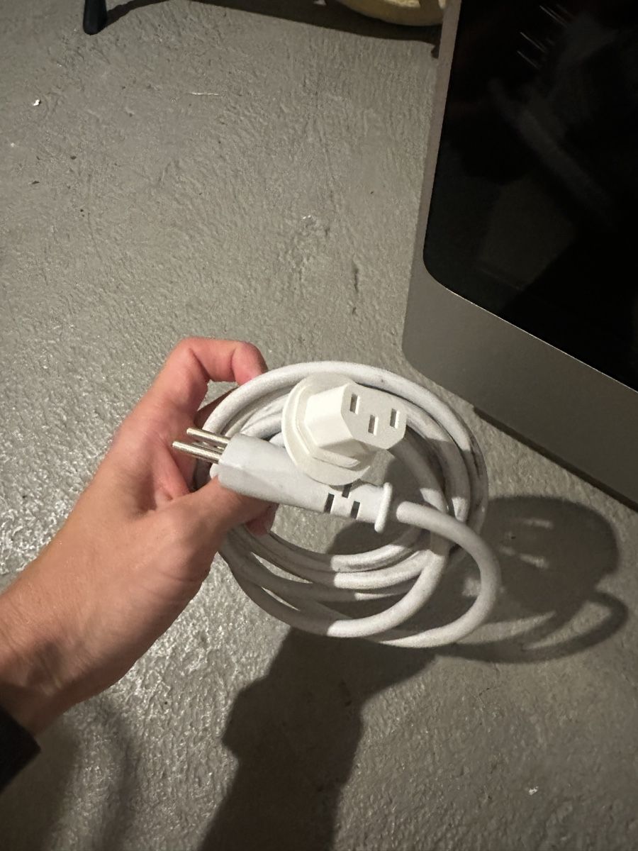 Apple PC: Apple iMac old – Usato da Thalwil venduto da klaudiamusiol 3