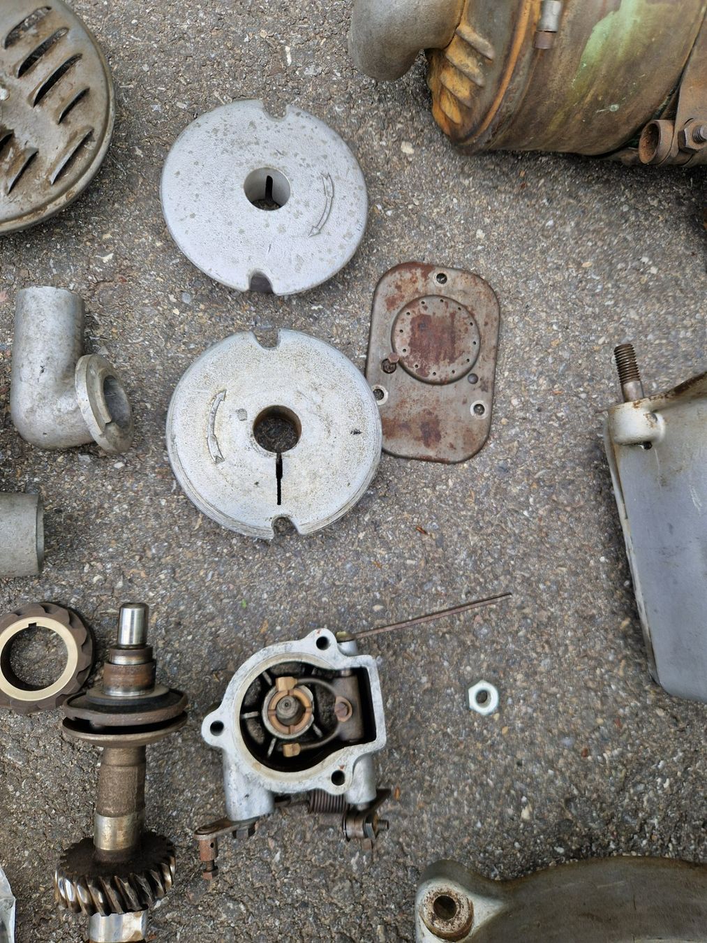 Aebi Trattori: Motorenteile Universal Motor Typ 10, Aebi Motormäher – Difettoso da Dürnten venduto da Bachtel84 3