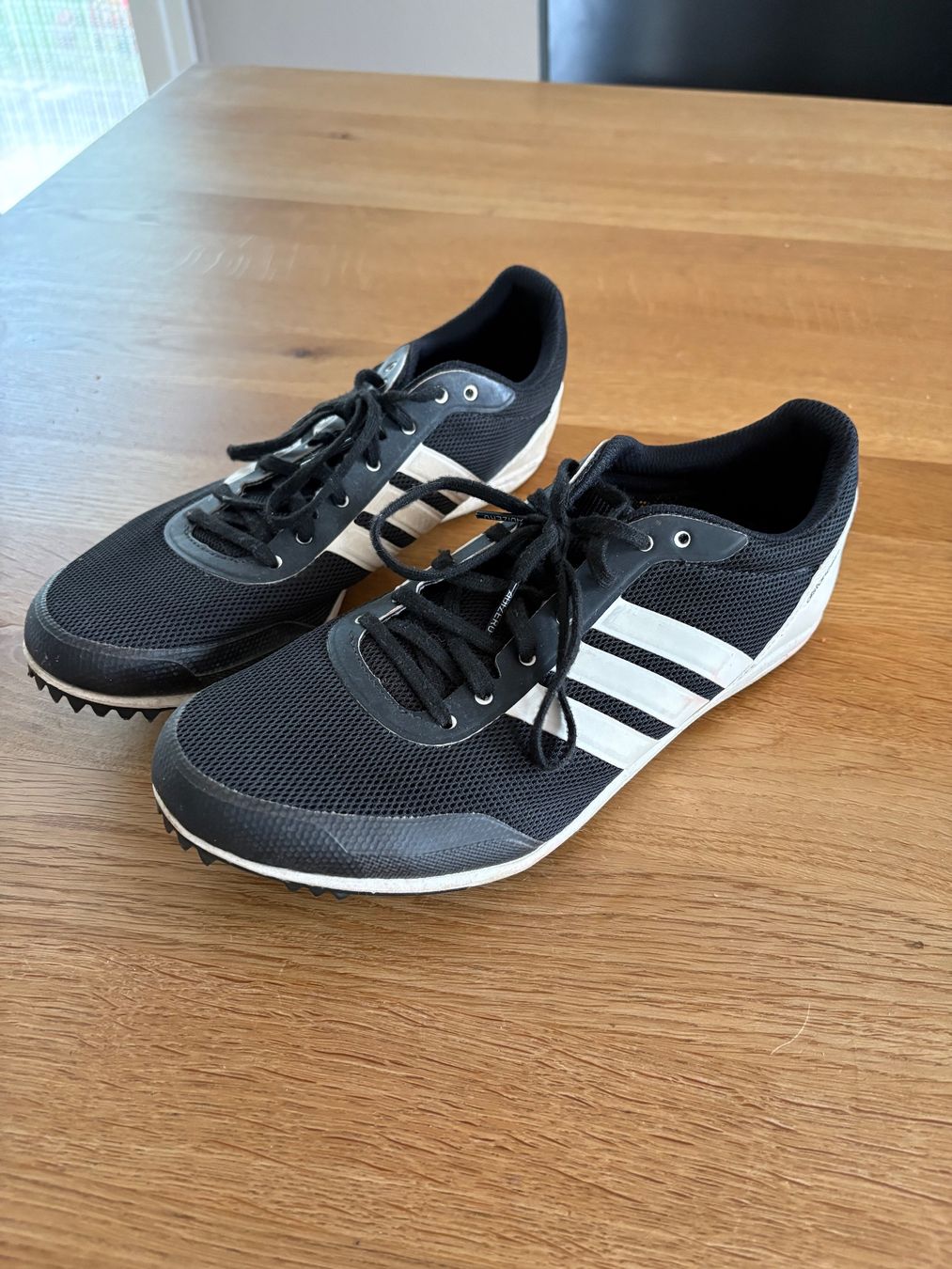 Adidas Scarpe da uomo: Adidas Spike Schuhe Leichtathletik – Usato da Auw venduto da sunny712
