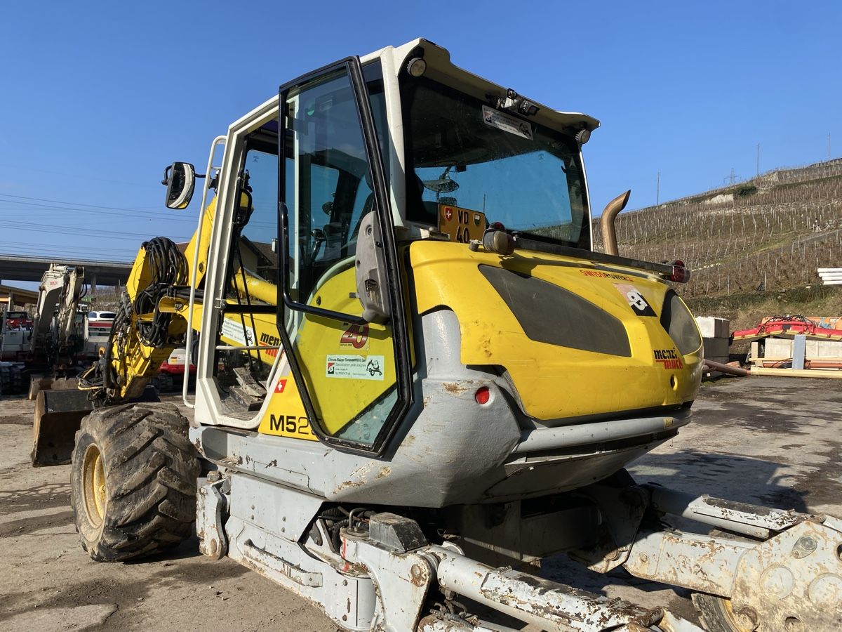Menzi Muck Escavatori: Menzi Muck M525, Bagger – Usato da Villeneuve VD venduto da Tiennot 1