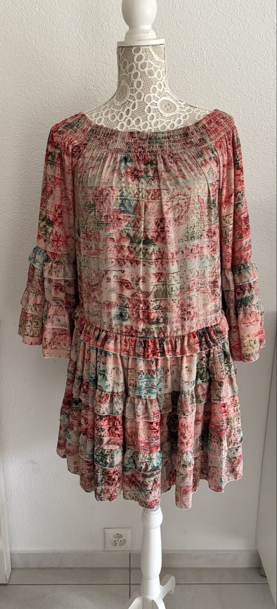 Vestiti: Kleid Gr.42 – Usato da Eglisau venduto da 3flower-power3 3
