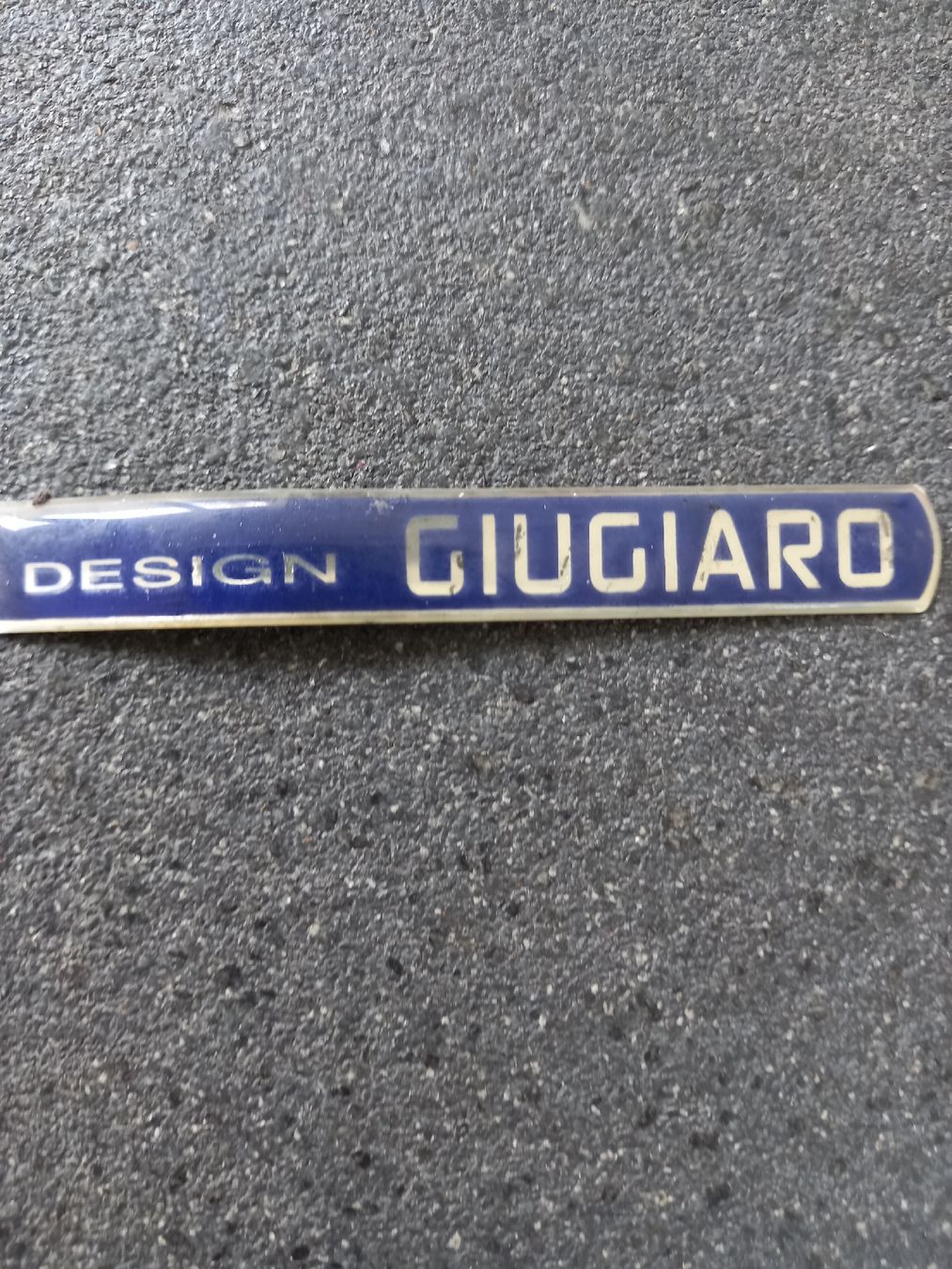 Placchette & Badge: Giorgetto Giugiaro Embleme – Usato da Sirnach venduto da agm_mv57 1