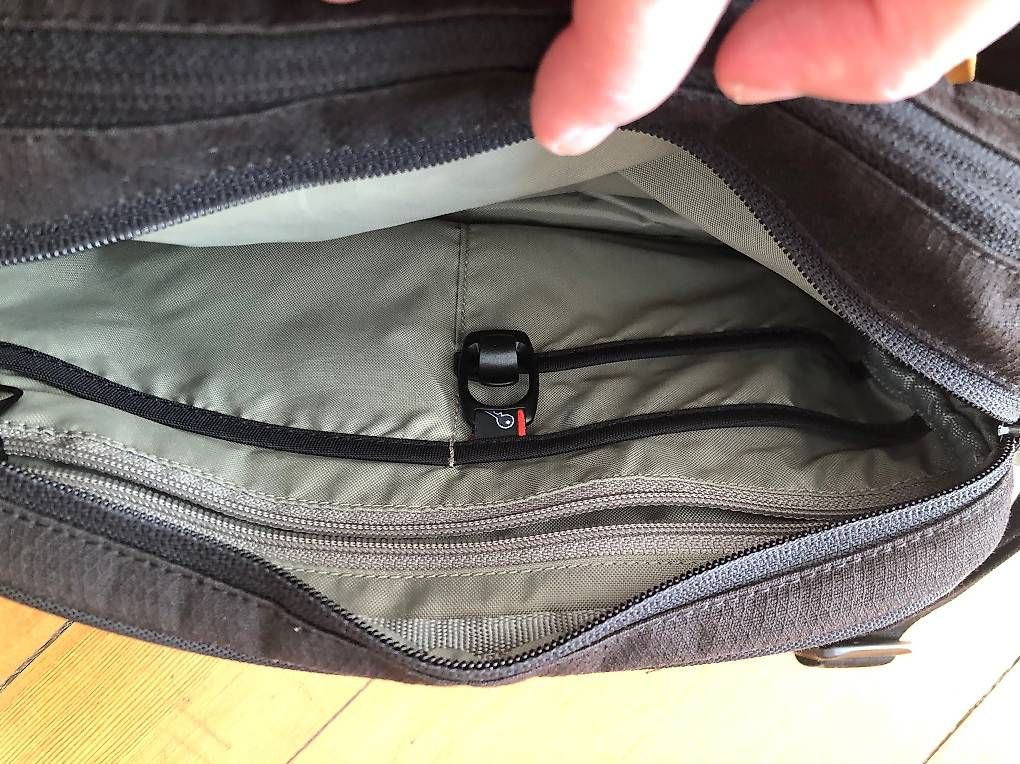 Taschen: Borsetta TATONKA, nera, 30cm – Gebraucht aus Viganello von millo 2