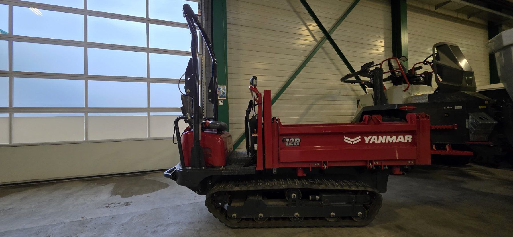 Yanmar Tutte le macchine: Yanmar Raupendumper C12R-C   Dreiseitenkipper – Usato da Lengwil venduto da x-rent 2