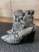 Bottines en cuire Minelli imprimé serpent pointure 35