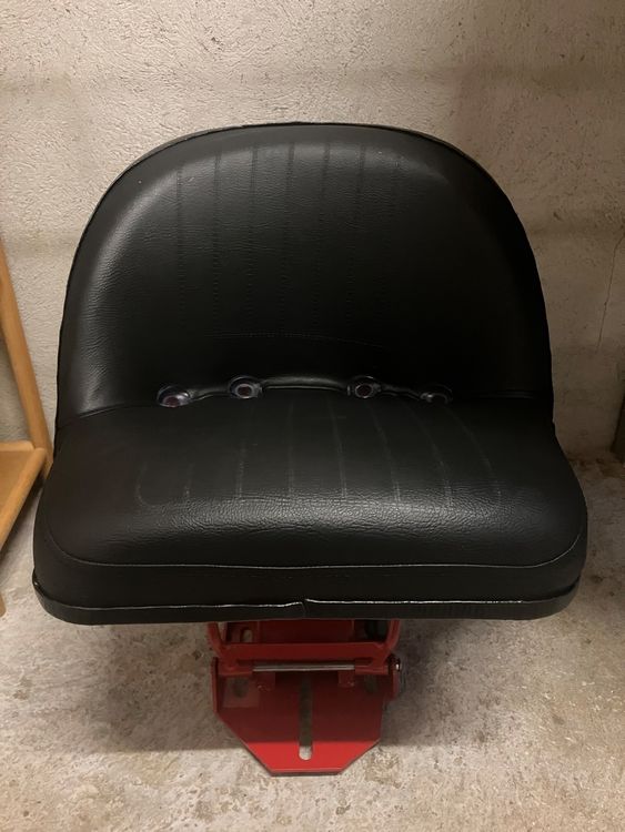 Traktorsitz / Schleppersitz Klepp Elastomat 600