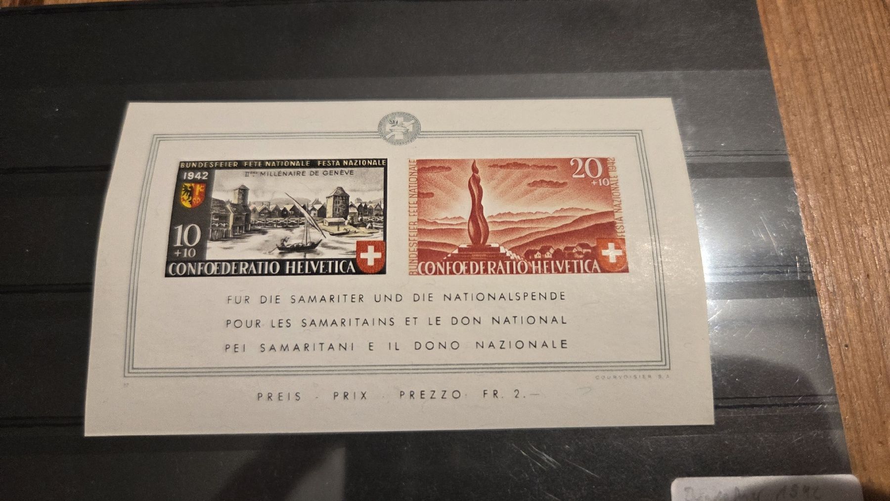 Tutti i francobolli: 1942 Bundesfeierblock mit Falz – Usato da Arni AG venduto da Moth68