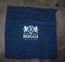 Pochette Boggi bleu marine en tissu