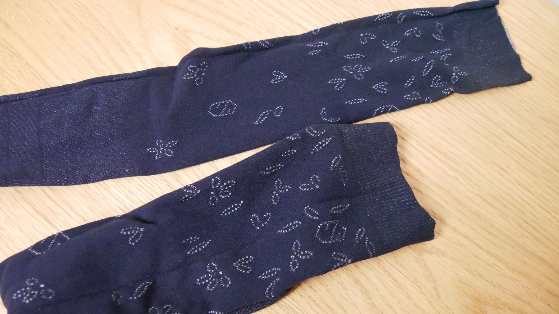 Calze: Samshield Balzane Reitsocken Flore Grösse 39 navy Luxus – Nuovo (secondo la descrizione) da Zürich venduto da julia_vina 2