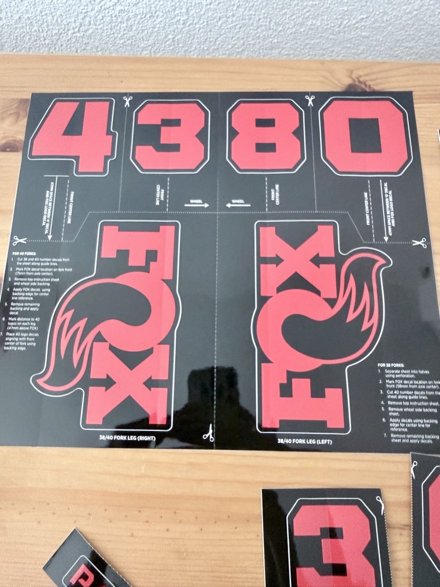 Fox Ersatzteile: FORK & SHOCK KIT IGNITION RED – Gebraucht aus Glattpark(Opfikon) von Petevisuals 1