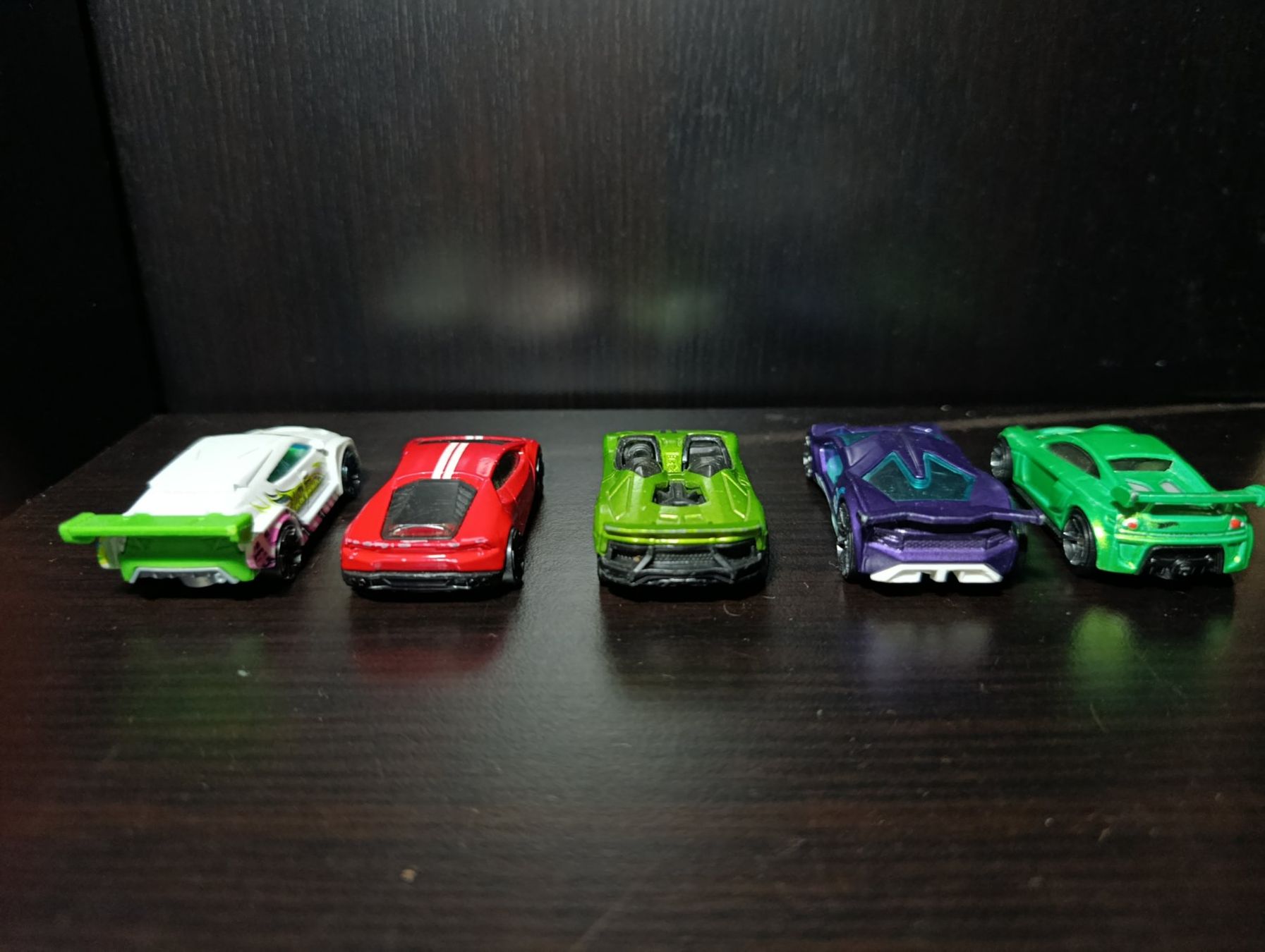 Hot Wheels Spielzeuge: 5 hotwheels autos – Gebraucht aus Allschwil von kir_7mf5 3