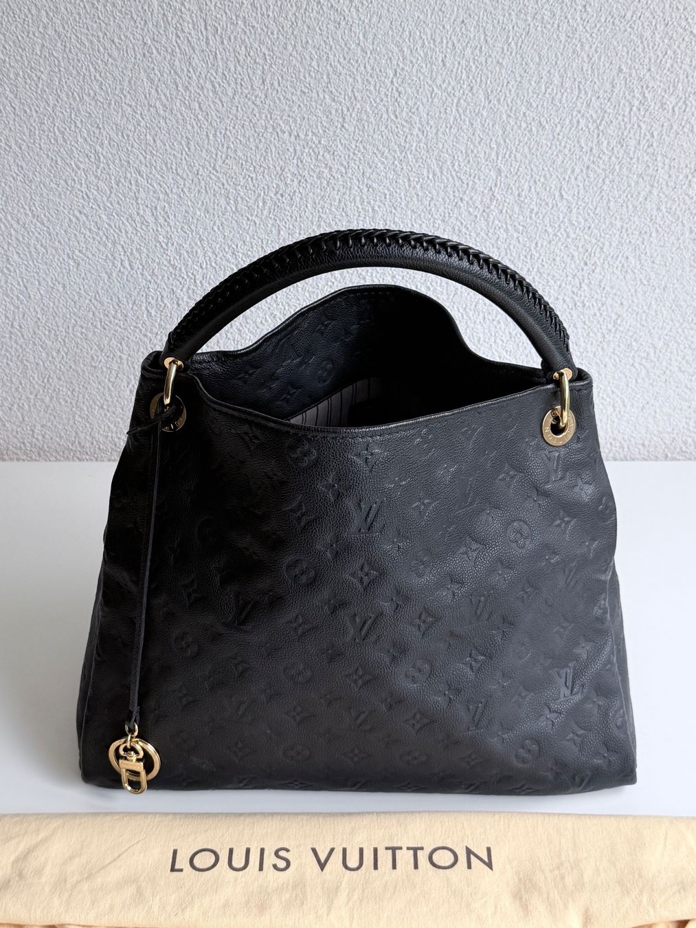 Louis Vuitton Borse da donna: Louis Vuitton Artsy MM – Usato da Reinach AG venduto da gab_8s7m 4