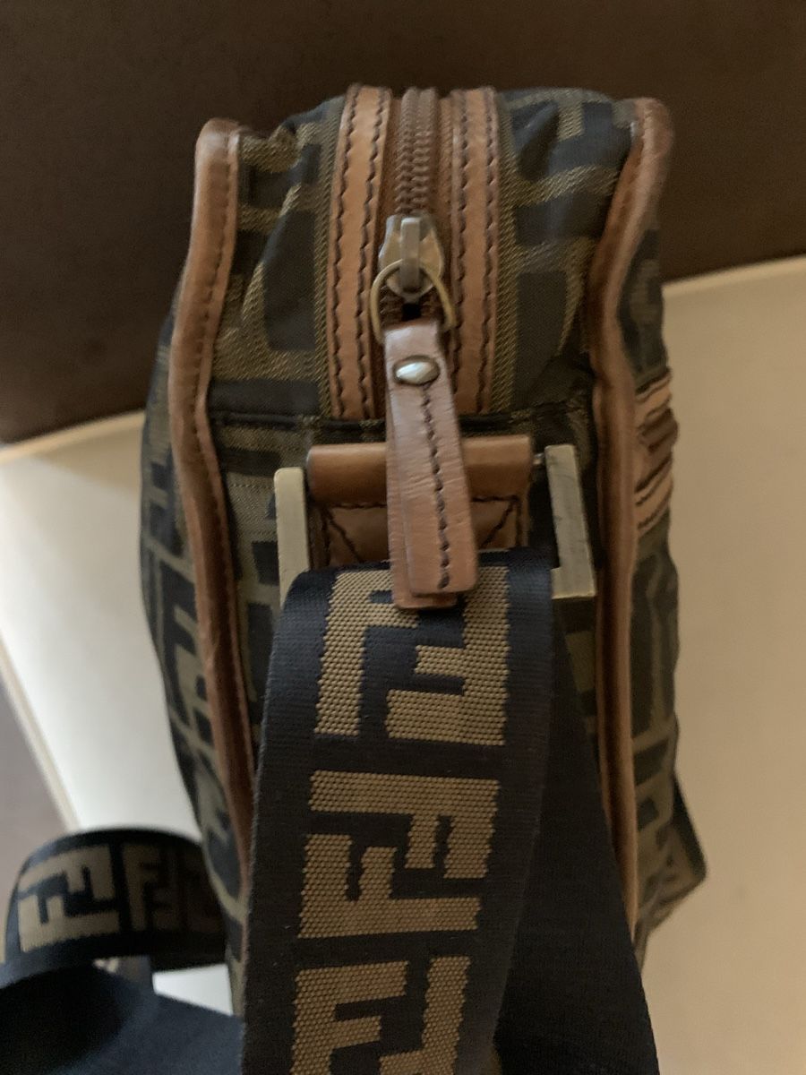 Fendi Taschen für Damen: Fendi Umhängetasche – Gebraucht aus Bergdietikon von zor_856j 1