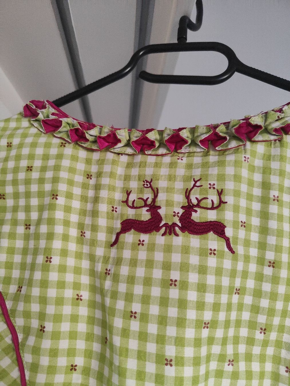 Kostüme: Dirndl wie neu – Neu (gemäss Beschreibung) aus Forch von V.Engeler 4