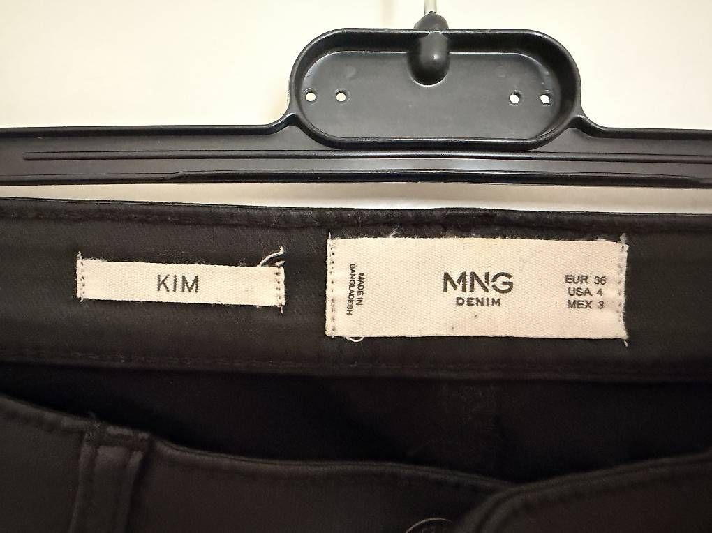 Pantaloni: Kunstleder Schwarze Hose, Mango S/M – Usato da Zürich venduto da anoja9 2