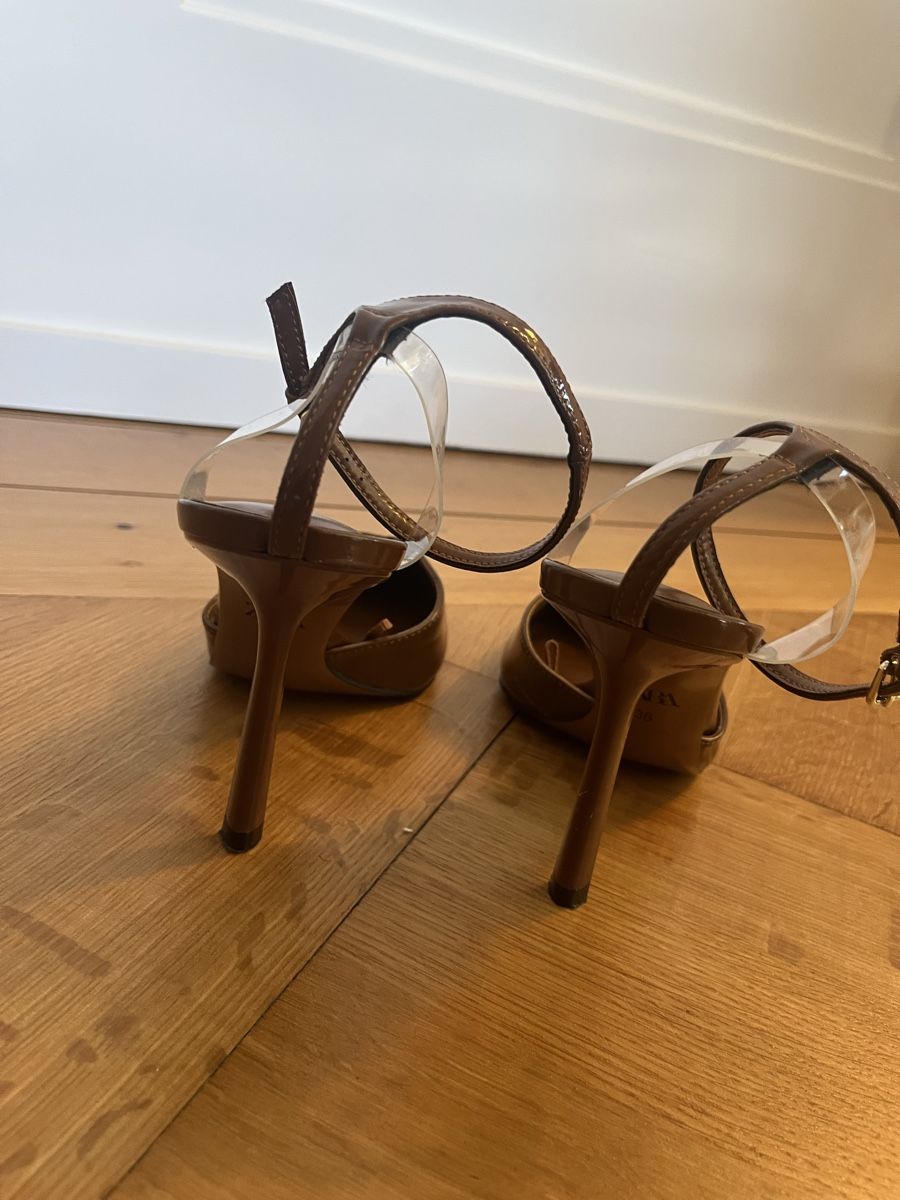 Zara Scarpe da donna: Pumps Lack Zara 38 – Usato da Zürich venduto da StudioCardin 2