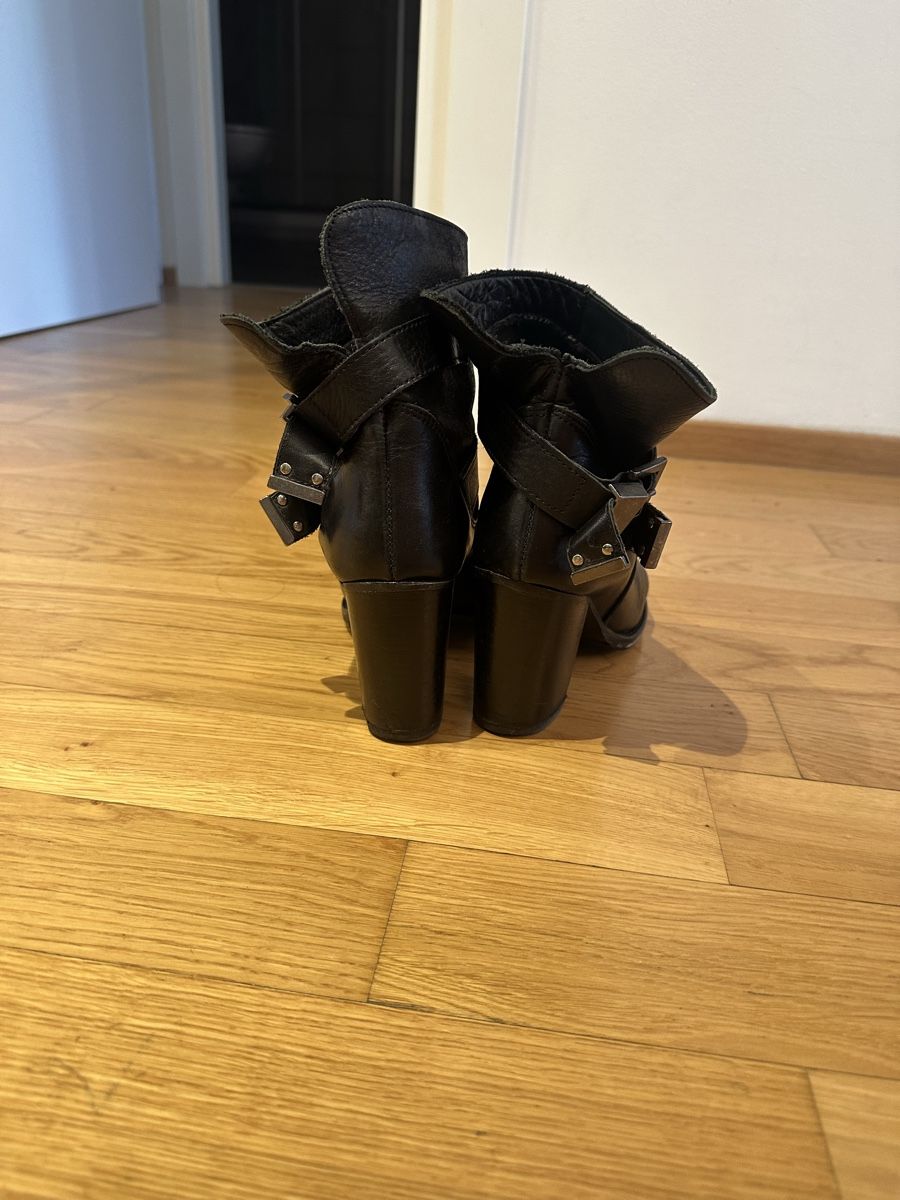 Damenschuhe: Stivali in vera pelle – Gebraucht aus Paradiso von kat_srp7 1