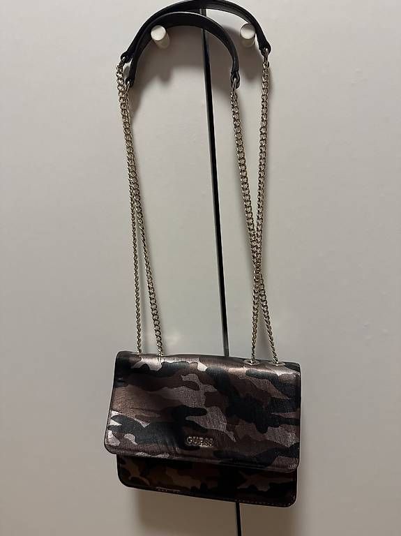 Borse da donna: Guess Tasche – Usato da Bülach venduto da ade_h776