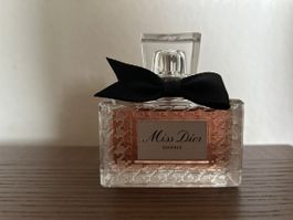 Miss Dior Essence Parfum 50ml neuwertig