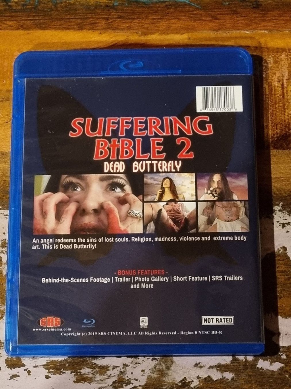 Tous les DVDs: Suffering Bible 2: Dead Butterfly, Blu Ray Horror ENGLISCH – D'occasion à Winterthur par Belzarek 1