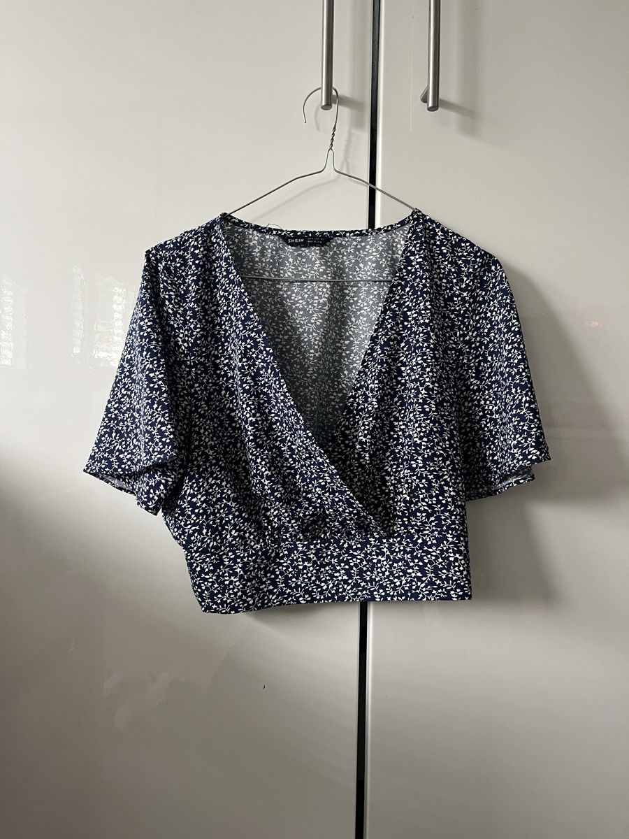 Shein Top: Haut / top d’été fleuri taille M – Nuovo (secondo la descrizione) da Aigle venduto da sow_m7gm 3