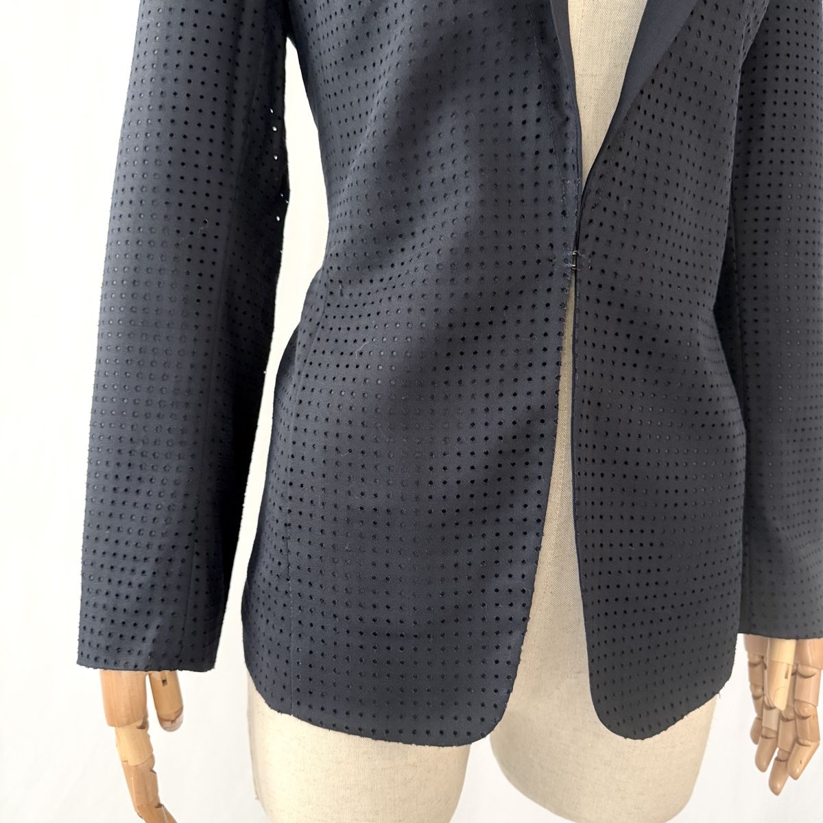Akris Giacche: AKRIS Perforated Blazer – Nuovo (secondo la descrizione) da Emmen venduto da Avviivva_Com2023 3