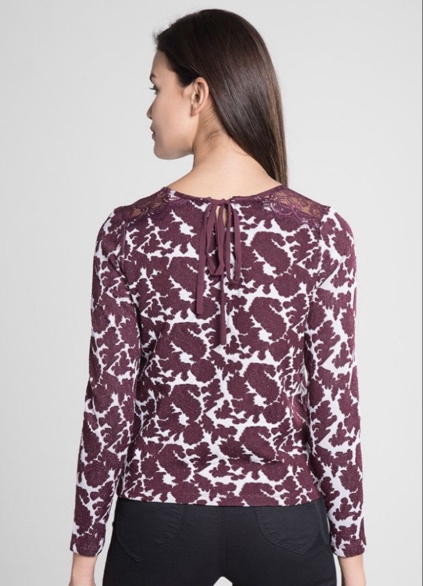Nafnaf Top: NAF NADunkelrotes Langarmshirt mit Muster – Usato da Zollikerberg venduto da Chita440 1