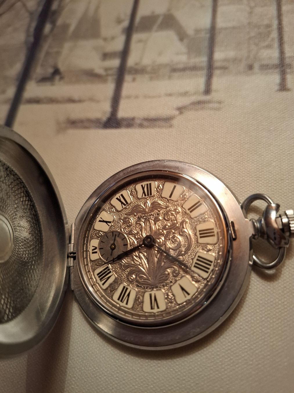Orologi: MECH.TASCHENUHR UdSSR MIT PORTRÄT – Nuovo (secondo la descrizione) da Gretzenbach venduto da schibaya 2