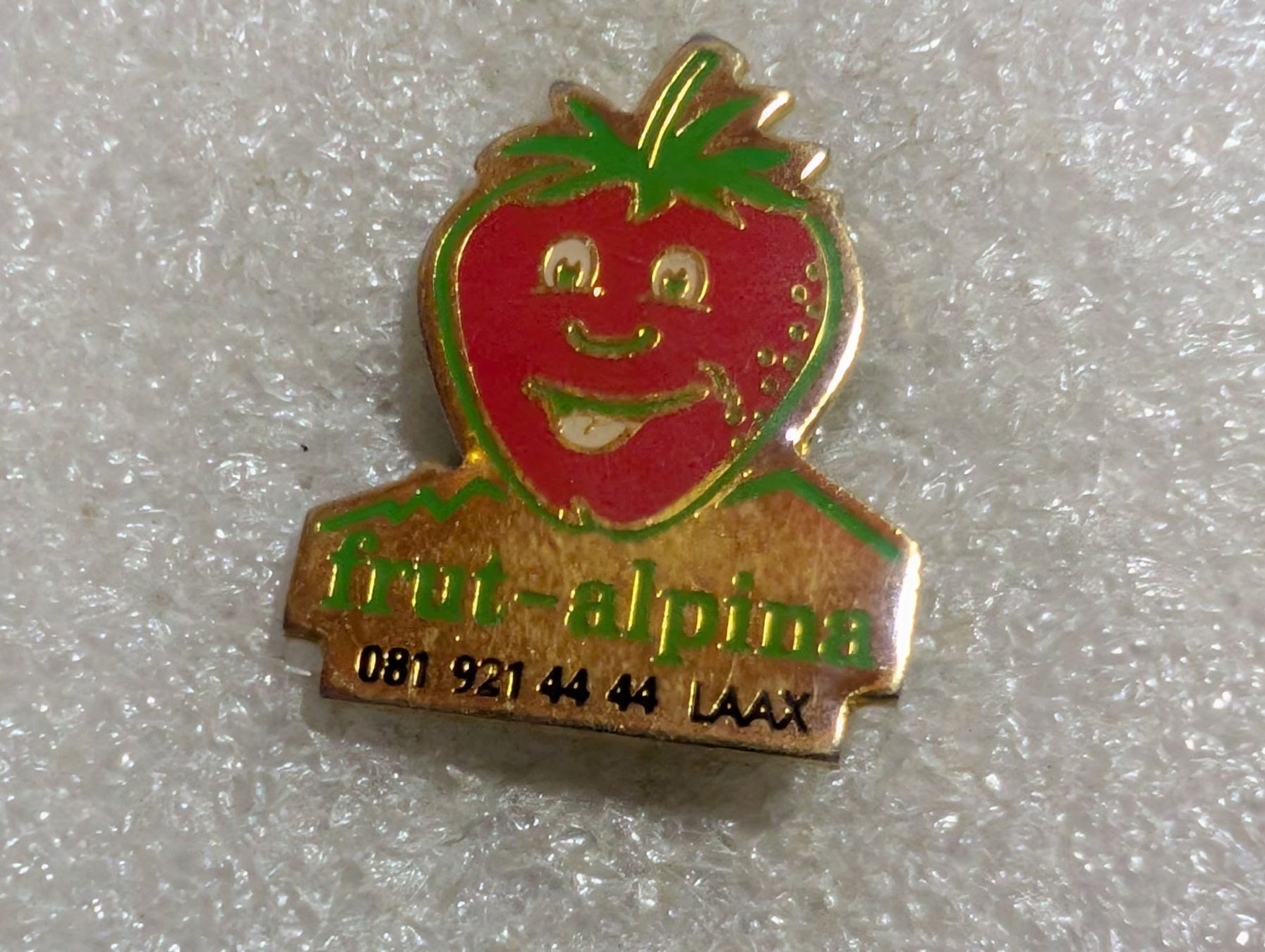 Placchette & Badge: Ansteckpin 243: Frut Alpina – Usato da Oppligen venduto da Pin-Fall-Shop