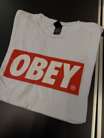 OBEY T-Shirt, Grösse M