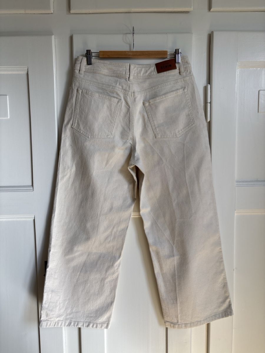 Sezane Jeans: Sézane Le Crop Jeans 42 Cream – Gebraucht aus Zürich von lizoo 1