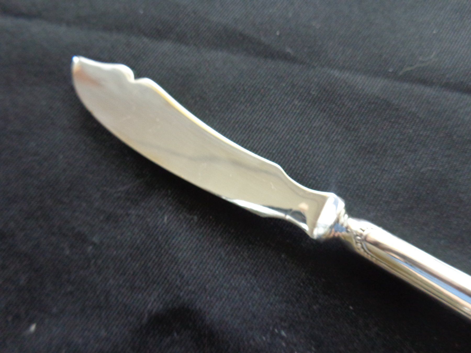 Jezler Set di posate: * COUTEAU A FROMAGE JEZLER PERLE ARGENT 800 COMME NEUF – Nuovo (secondo la descrizione) da Morges venduto da videcavegrenier 2
