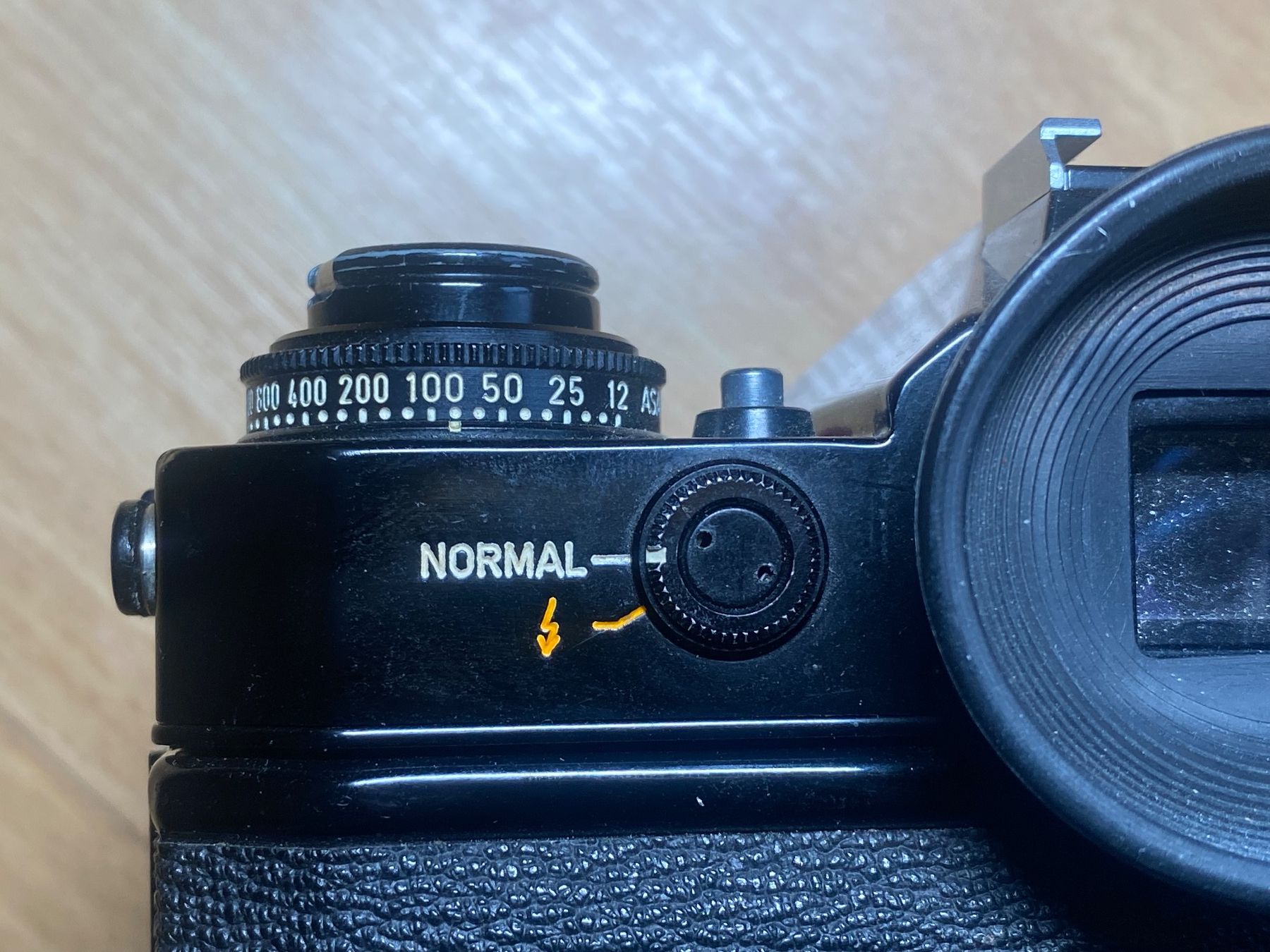Canon Fotocamera: Canon  Argentique EF rare – Usato da Gisikon venduto da sombenin 5