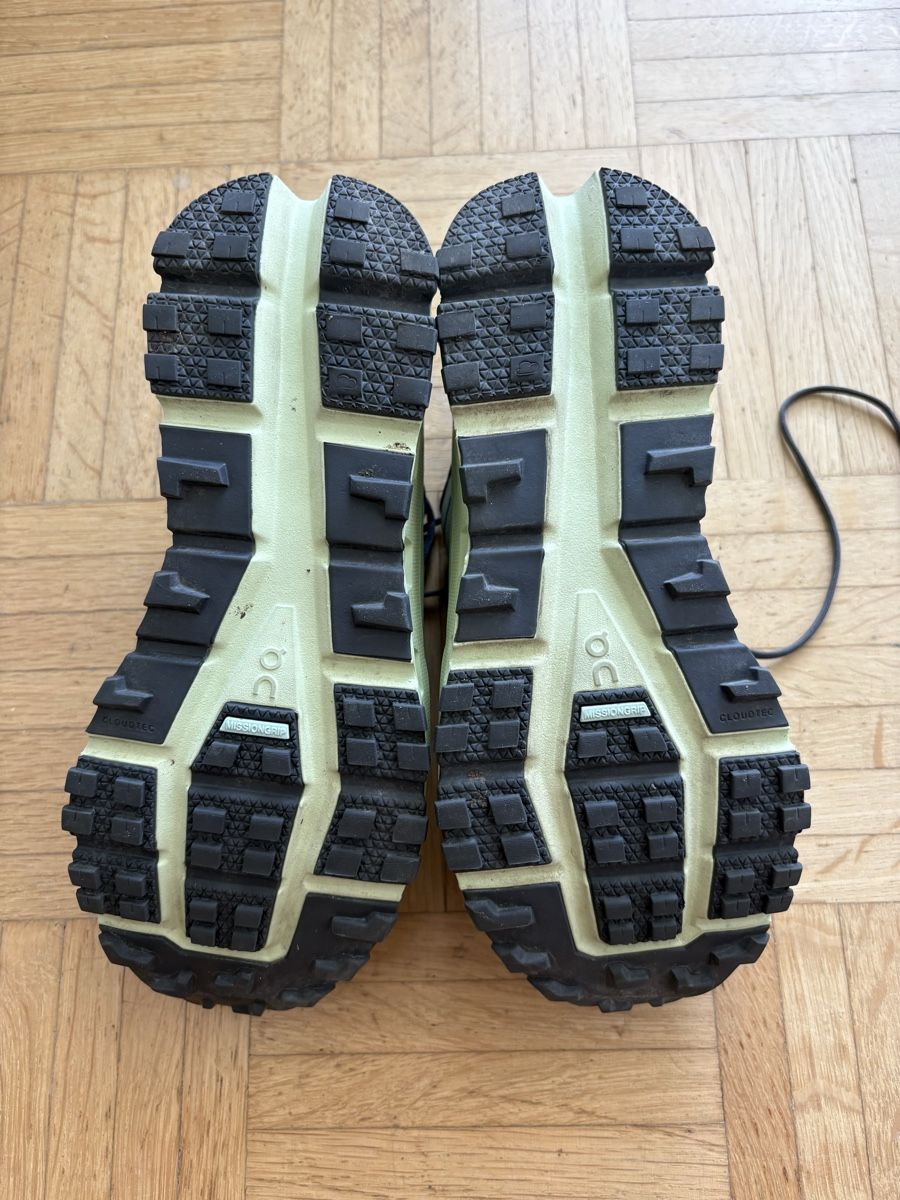 On Chaussures femmes: On Cloudultra 39 Grün sehr gut – D'occasion à Zug par Zug-Queen 2