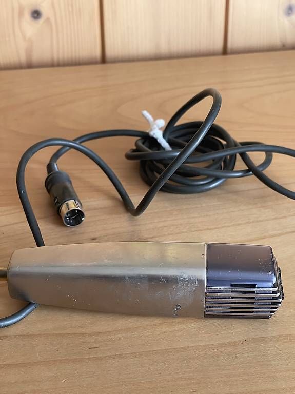 Beyerdynamic Microfoni: Vintage Beyerdynamic Mikrofon M81 – Usato da Alpnach Dorf venduto da GuntaKinte 3