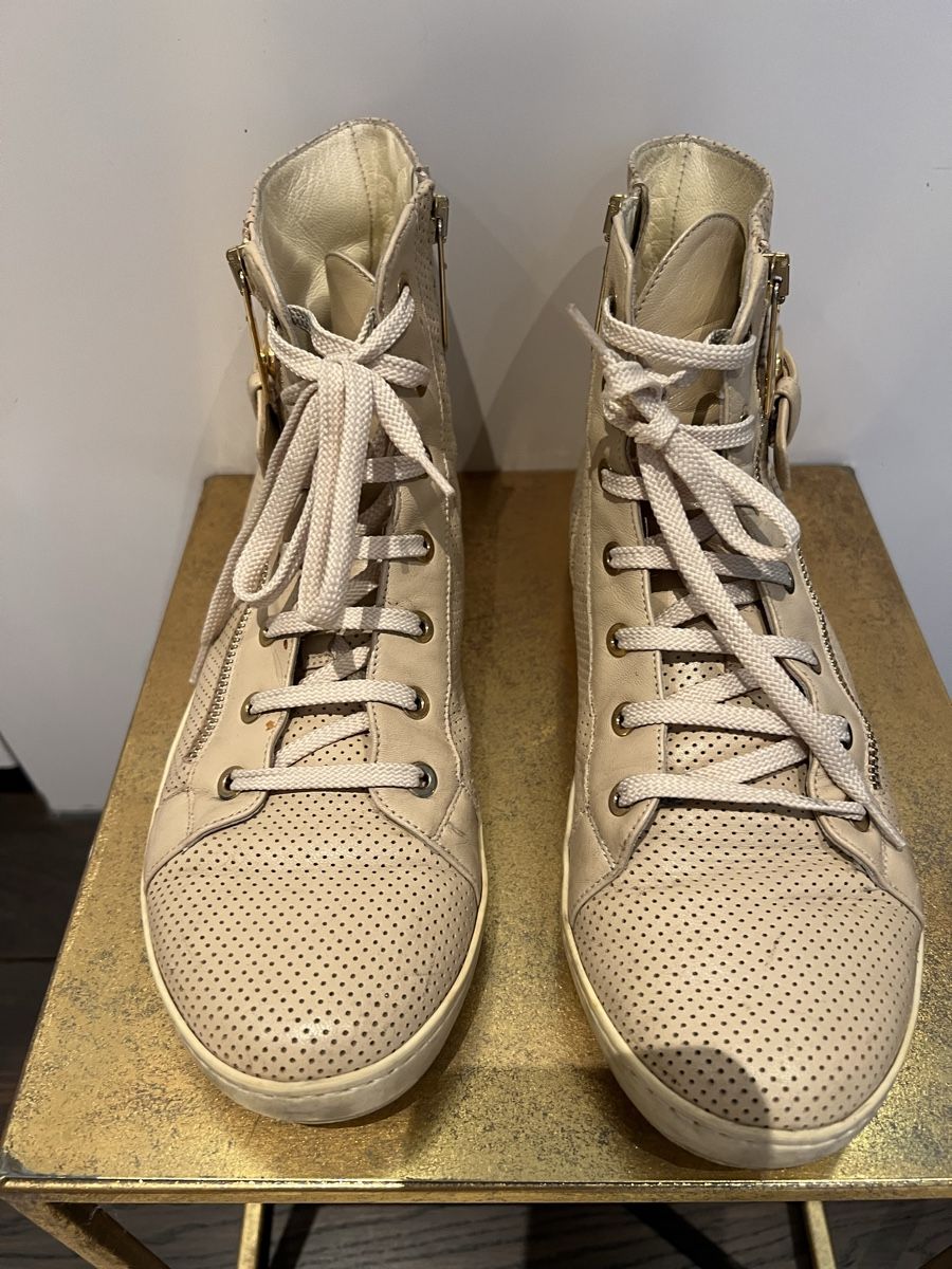 Chaussures femmes: Sneaker von Loriblu Gr. 39 – D'occasion à Kilchberg ZH par Lisavivienne 1