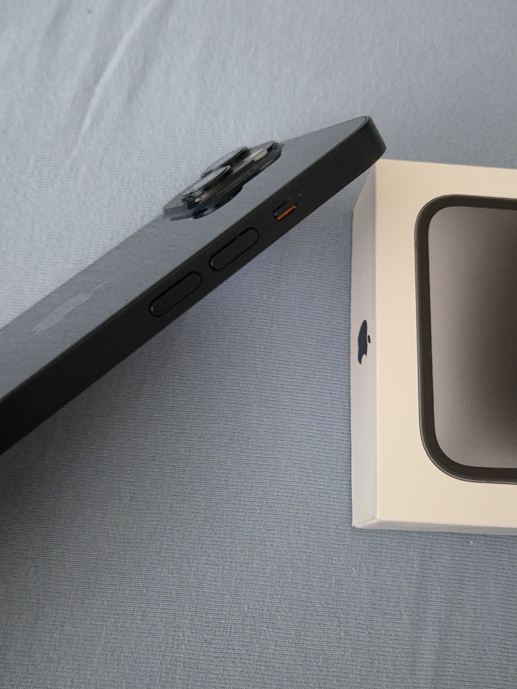 Apple Telefoni cellulari / Smartphones: Apple iPhone 14 256GB Mit OVP + Ladegerät – Usato da Vordemwald venduto da Ando23236 5