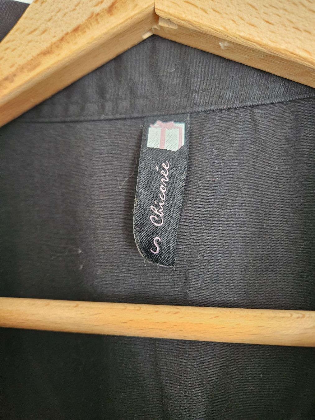 Camicette: Wunderschöne, schwarze Bluse Gr.S langärmlig – Usato da Schaffhausen venduto da sabrina915 1