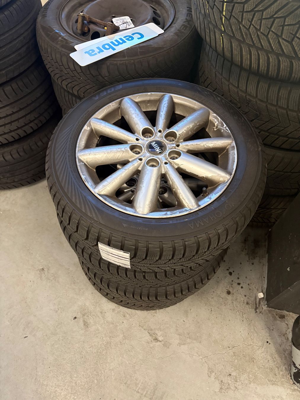 Pneumatici & Ruote complete: Mini Cooper S Winterkompletträder – Usato da Wolhusen venduto da wer_b2yj
