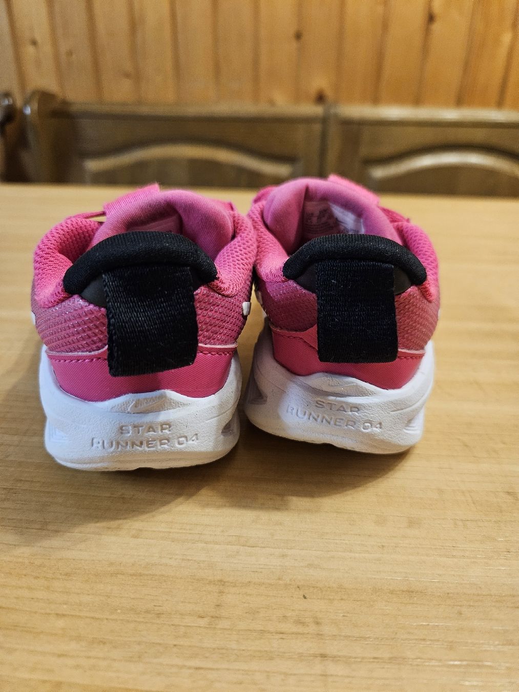 Nike Scarpe per ragazze: Nike Schuh grösse 27 – Usato da Feusisberg venduto da nic_n8sl 2