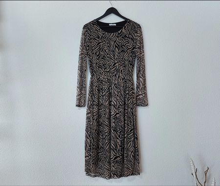 Elegantes Kleid mit Zebra-Muster, ungetragen!