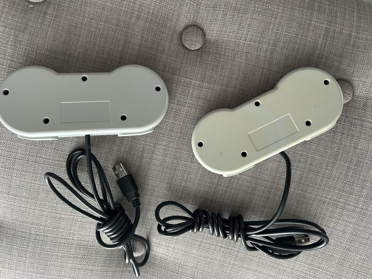 Nintendo Console: Nintendo Snes mini 2 kontroller – Usato da Oftringen venduto da Breza22 1