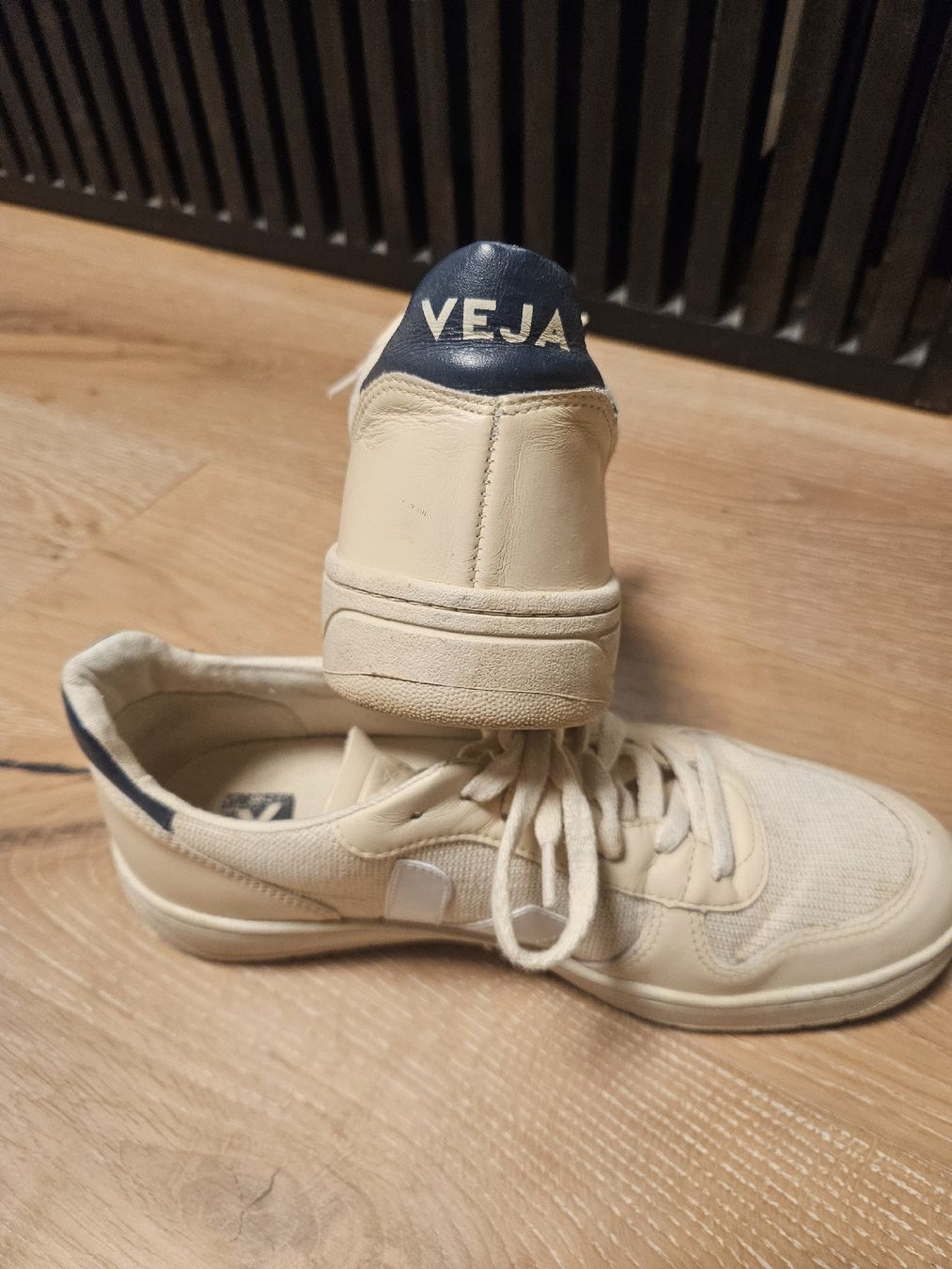 Veja Herrenschuhe: VEJA Herren Sneaker Gr. 43 – Gebraucht aus Aathal-Seegräben von 911rs 4