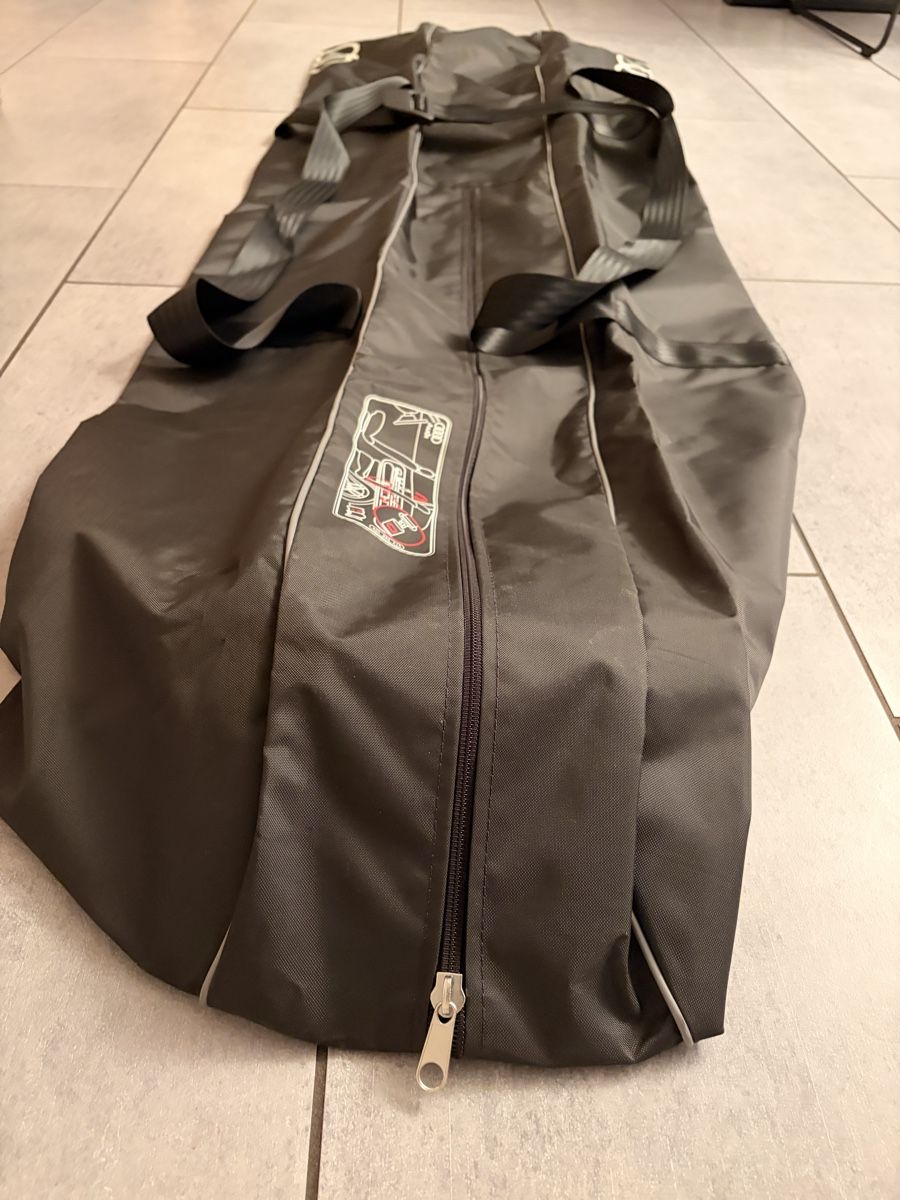Audi Taschen: Audi Skisack Original & Neu – Neu (gemäss Beschreibung) aus Zürich von Skibum 3