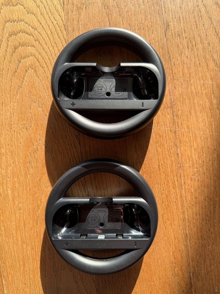 Nintendo Controller: Lenkrad-Paar / Nintendo Switch 1 – Usato da Läufelfingen venduto da Seraphim13 1