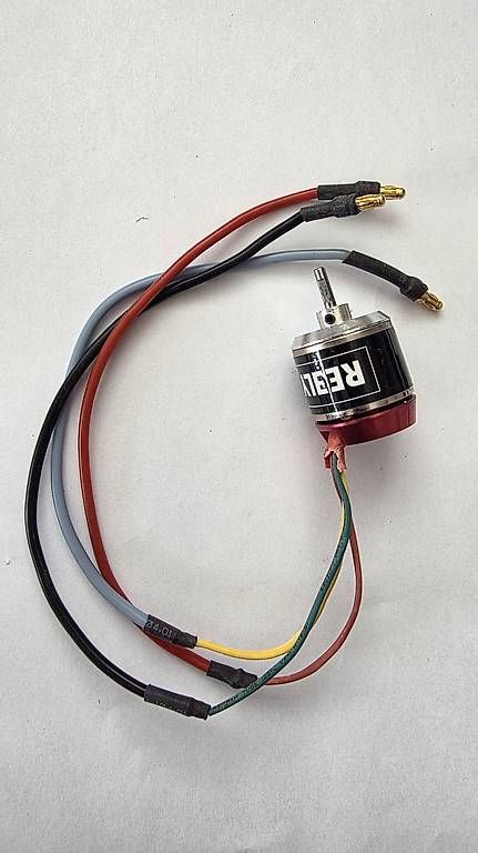 RC Modellbau: RC Reely Brushless Outrunner ca. 1500kV mit Kabel – Gebraucht aus Grüningen von scotus82 3