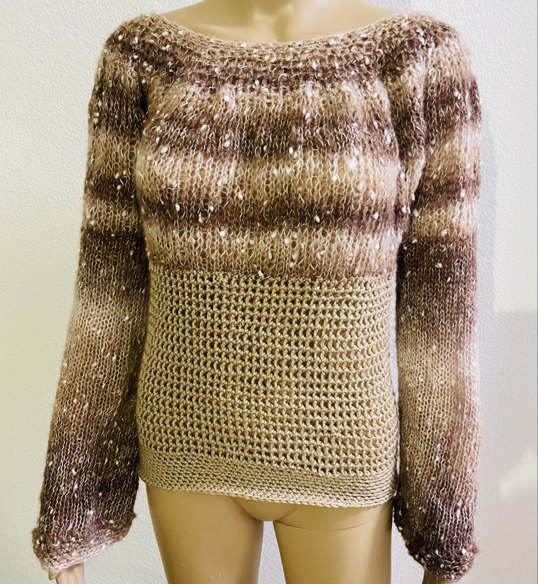 Maglioni & Felpe: Wunderschöner leichter Pullover , Grösse M, Neu – Nuovo e nell'imballaggio originale da Au ZH venduto da Jaggy4 2