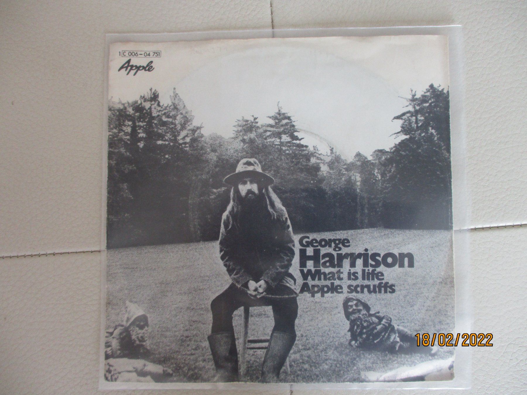 Vinyles: George Harrison – What Is Life / Apple Scruffs – D'occasion à Liestal par Disc-Point