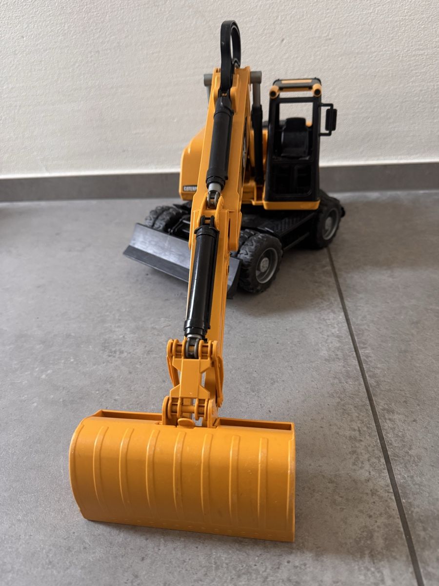Bruder Jouets: Bagger von Bruderer – D'occasion à Hettlingen par Mariy555 2