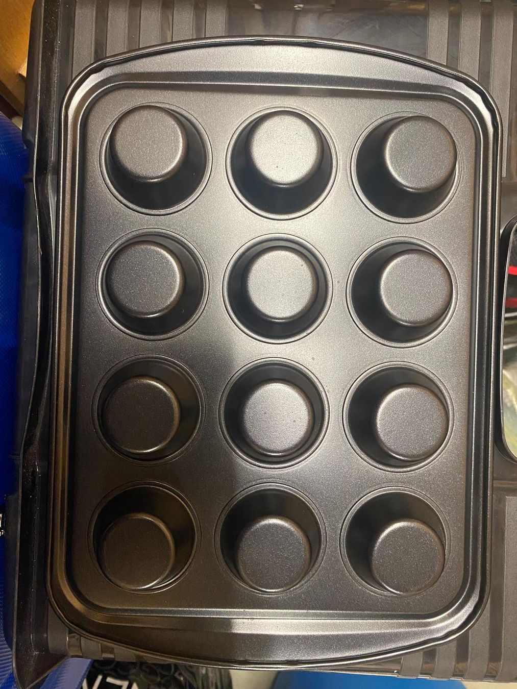 Backformen: Muffinblech für Mini-Muffin – Gebraucht aus Zürich von luc_z8d5 1